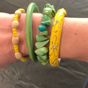 Costume set of 4 green and yellow bracelets